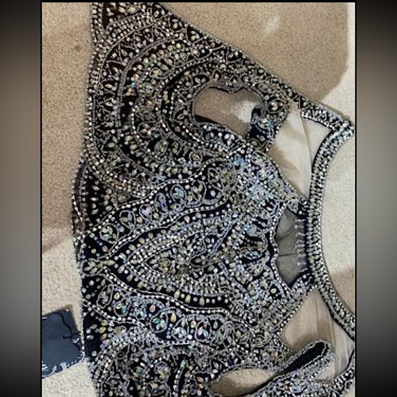 Heavy Crystal stonework two piece black prom dress size 10 - Picture 3 of 8